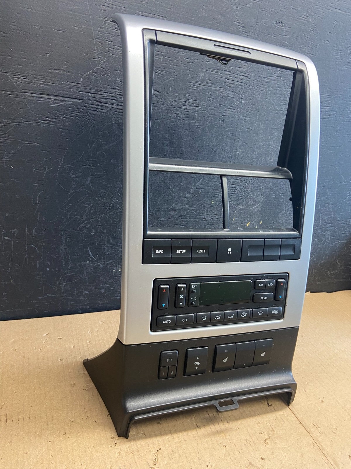 2006 - 2010 Ford Explorer Radio Heater Climate A/C Control Bezel Trim AE3921 DG2