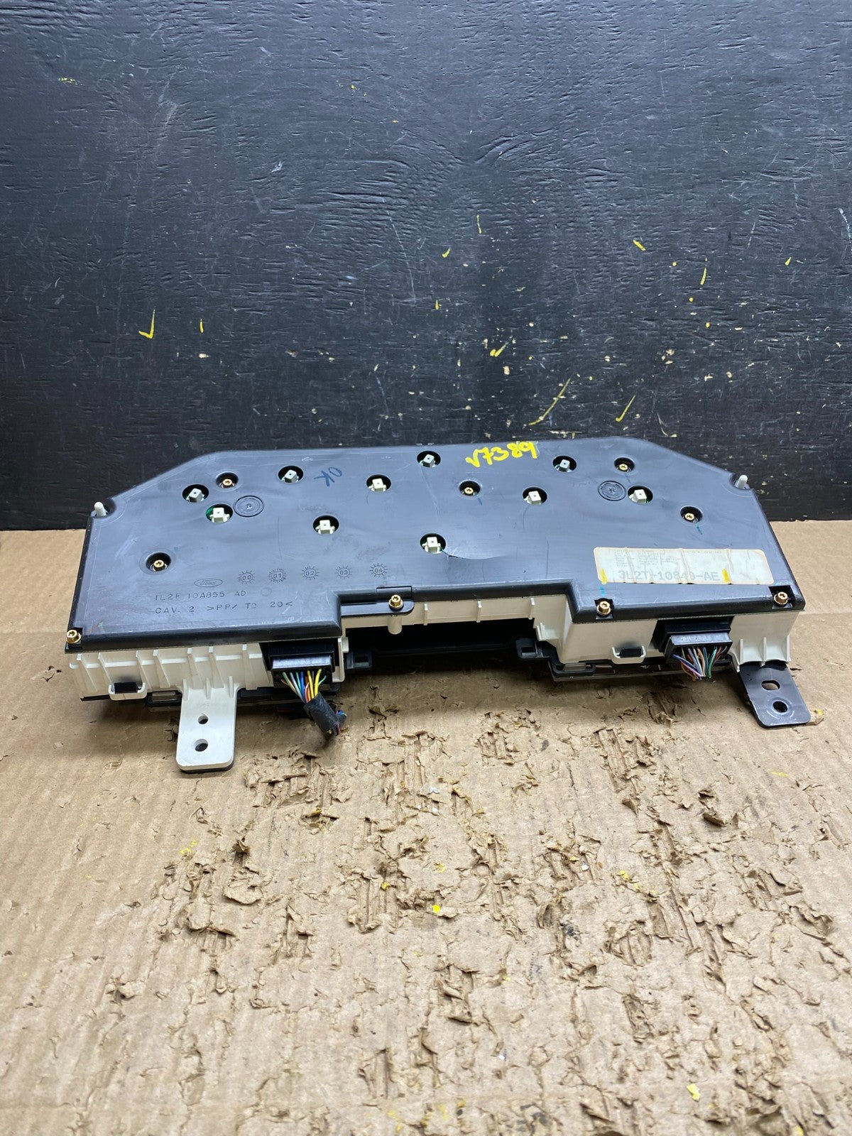 2003 Ford Explorer Speedometer Cluster Gauge Oem V7390 DG5