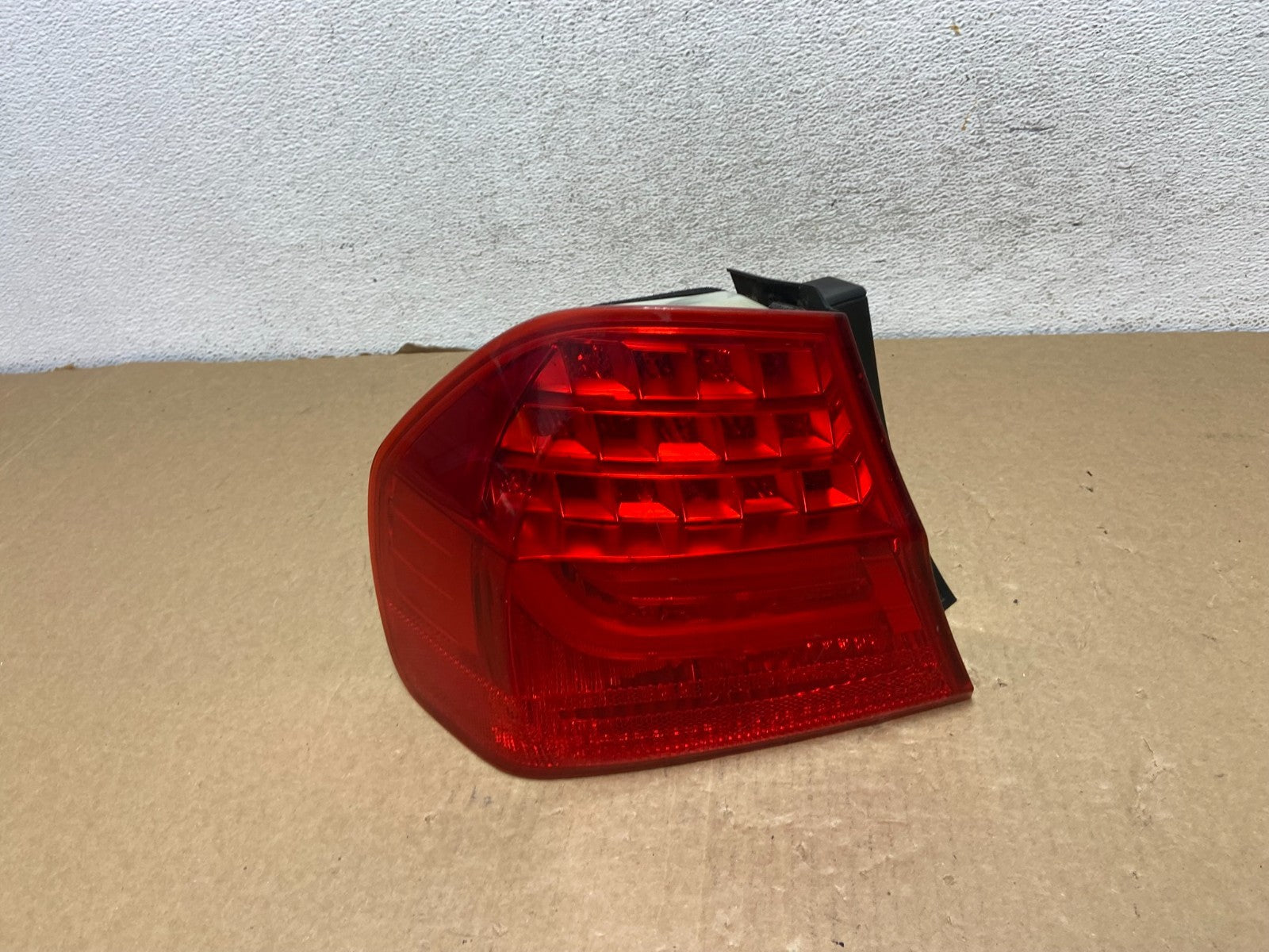 2009 2010 BMW 323i 325i 328i 335i 3 Series Left Driver Tail Light AF7326 DW0