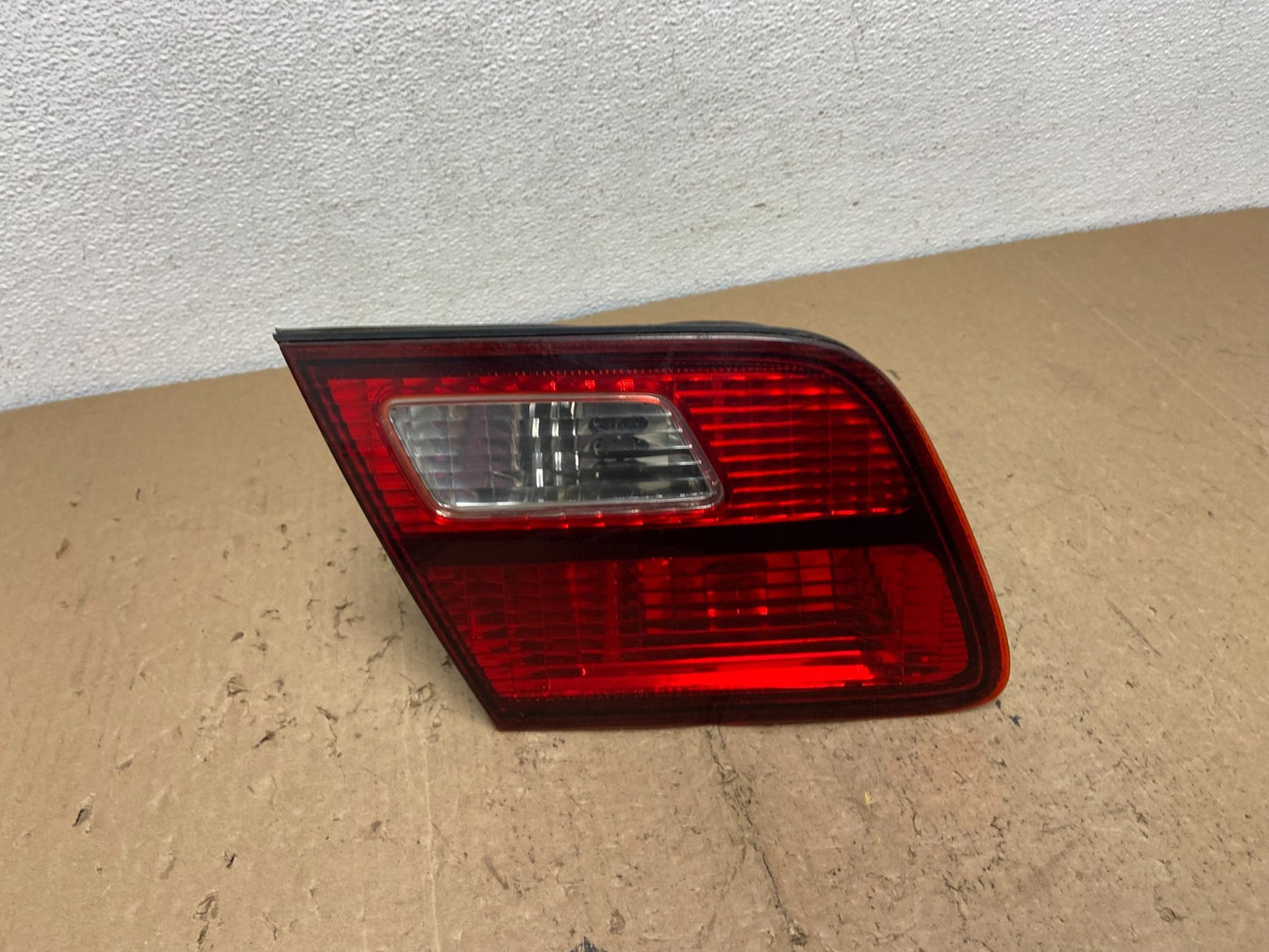 1998-1999 Toyota Avalon Left Driver Lh Side Inner Tail Light AC7333 DW0