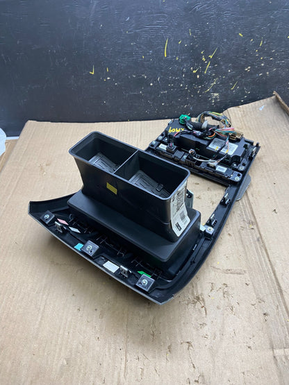 2007 - 2012 GMC Acadia A/C Heater Climate Control Radio Panel Bezel OEM X1909 DG5