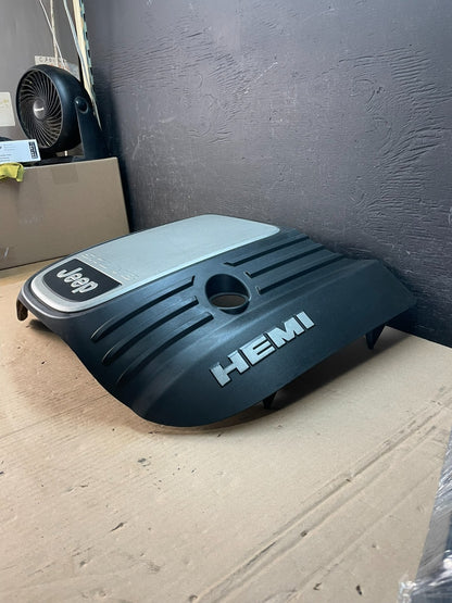 2005 to 2010 Jeep Grand Cherokee 5.7L Hemi Engine Cover Plastic Shield AD8423 DG1