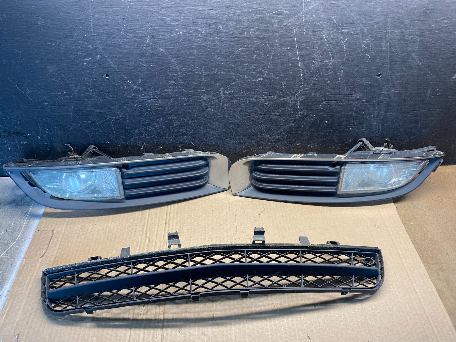 2011 2012 2013 Buick Regal Left+Right Set Lower Grille Fog Lights AF7480 DG1