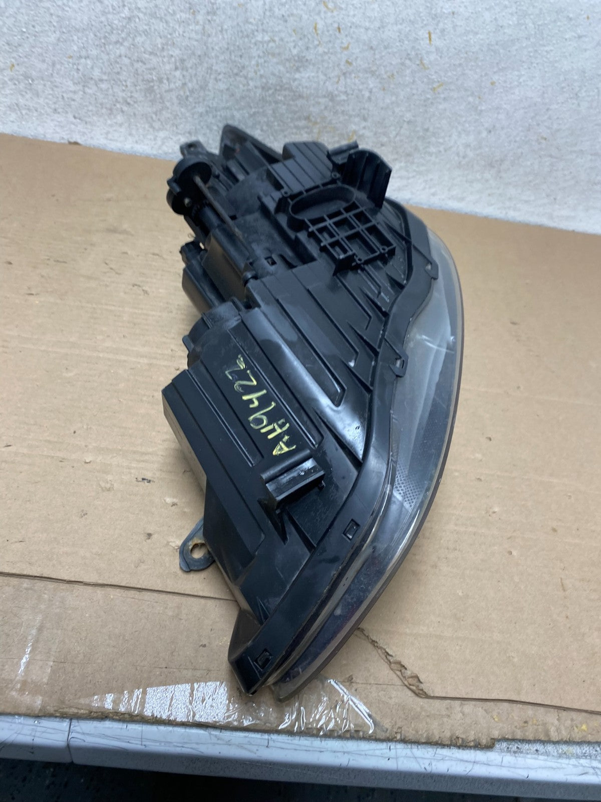 2011 2012 2013 Hyundai Elantra Right Passenger Headlight AH9422 DW10