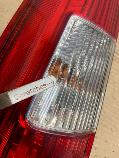 2001 - 2004 Volvo XC70 V70 Left Driver LH Side Tail Light Upper AG9074 LK3
