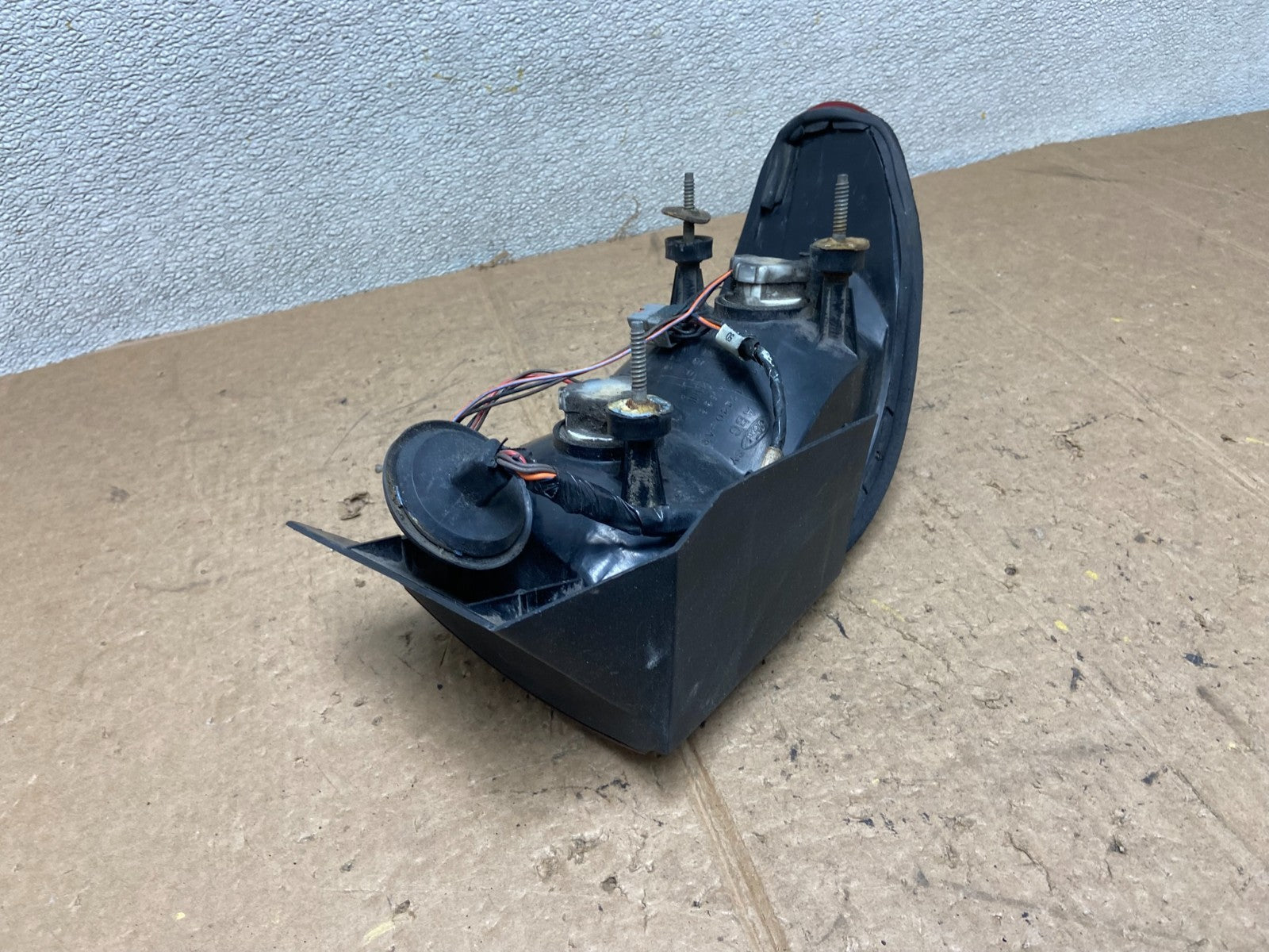 1993 to 1995 Mercury Sable RH Right Passenger Side Tail Light Sedan AA40934