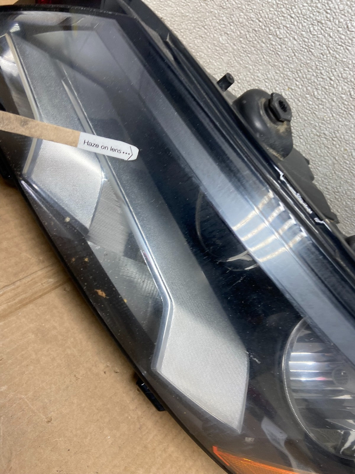 2012-2015 Volkswagen Passat Left Driver LH Side Halogen Headlight OEM AA5293 DW4