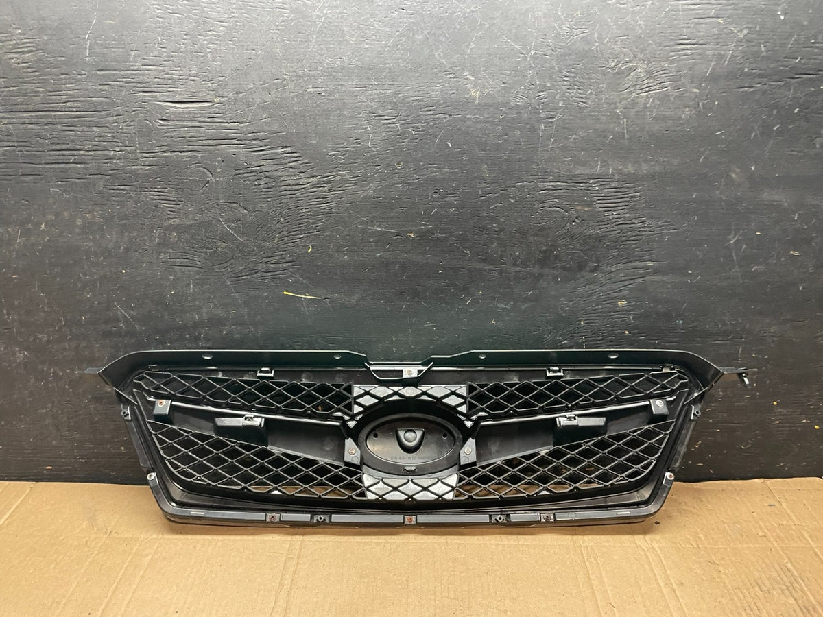 2010 to 2012 Subaru Legacy Outback Wagon Front Grill Grille T3861 DG6
