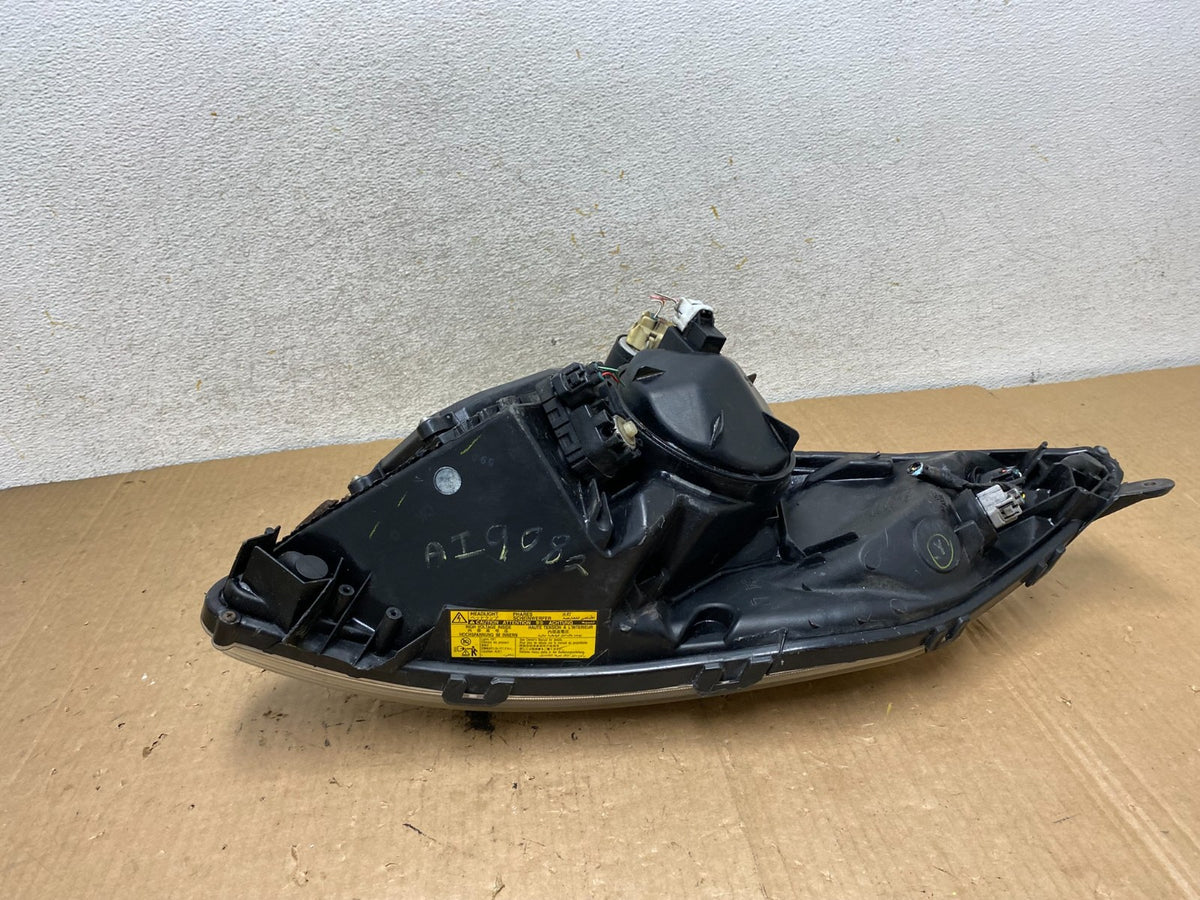 2004 - 2005 Toyota Prius Left Driver Lh Xenon HID Headlight AI9082 DW10