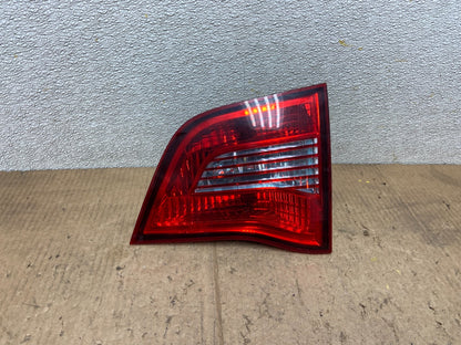 2009-2014 Volkswagen Routan Right Passenger Rh Side Inner Tail Light AA7029 LK0