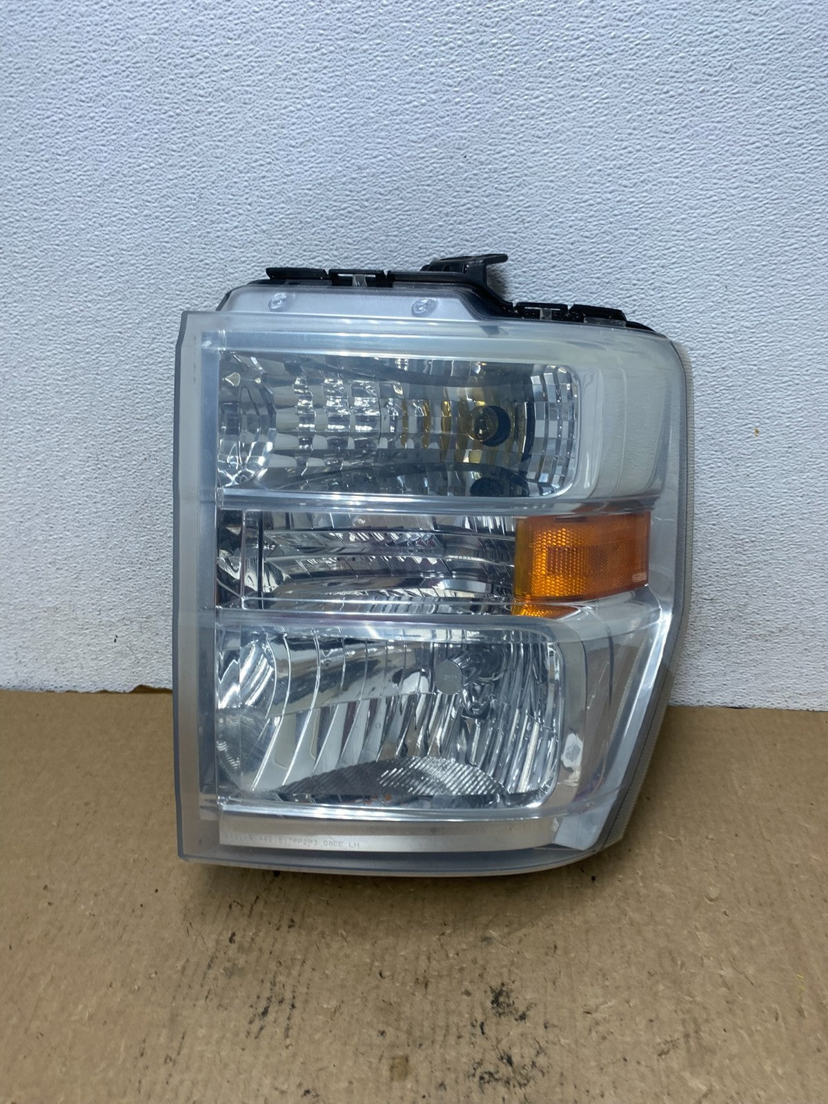 2008-2014 Ford Econoline E150 E250 E350 Left Driver LH Headlight AG2488 DW0