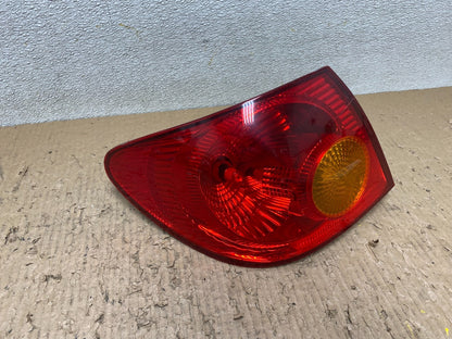 2003 to 2005 Toyota Corolla Left Driver Lh Side Tail Light T8091 DW0