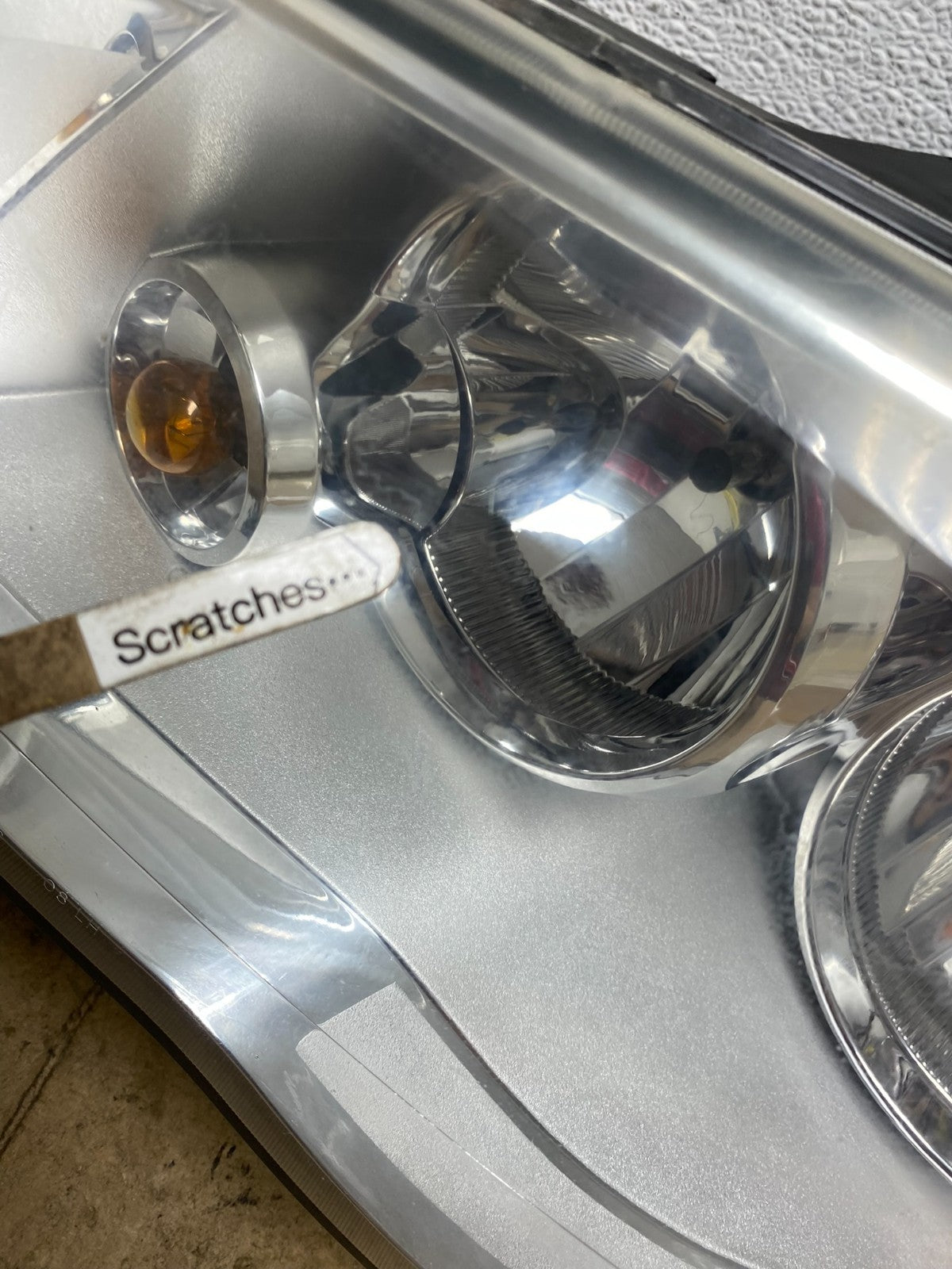 2008 to 2016 Chrysler Town and Country Left Driver Lh Side Headlight AC3626 DW3