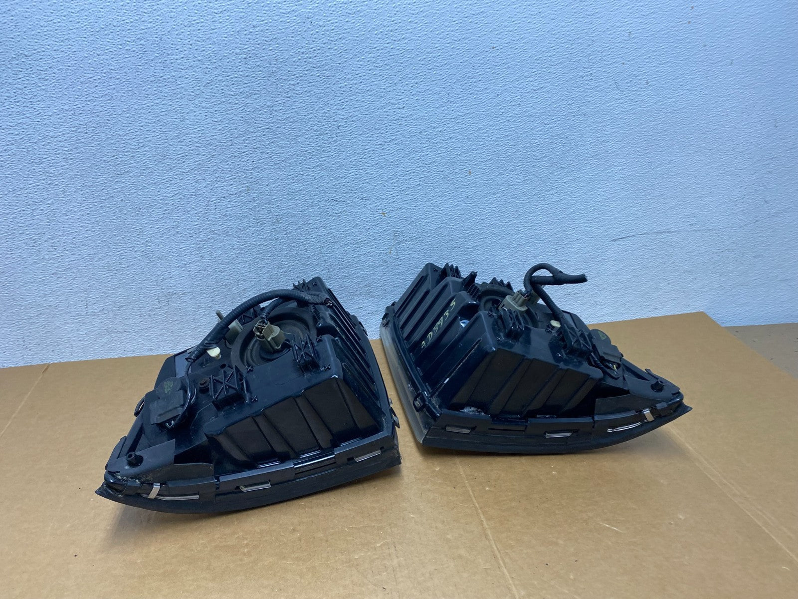 2006-2010 Mercury Mountaineer Left+Right Side Halogen Headlights AD8935 DW12