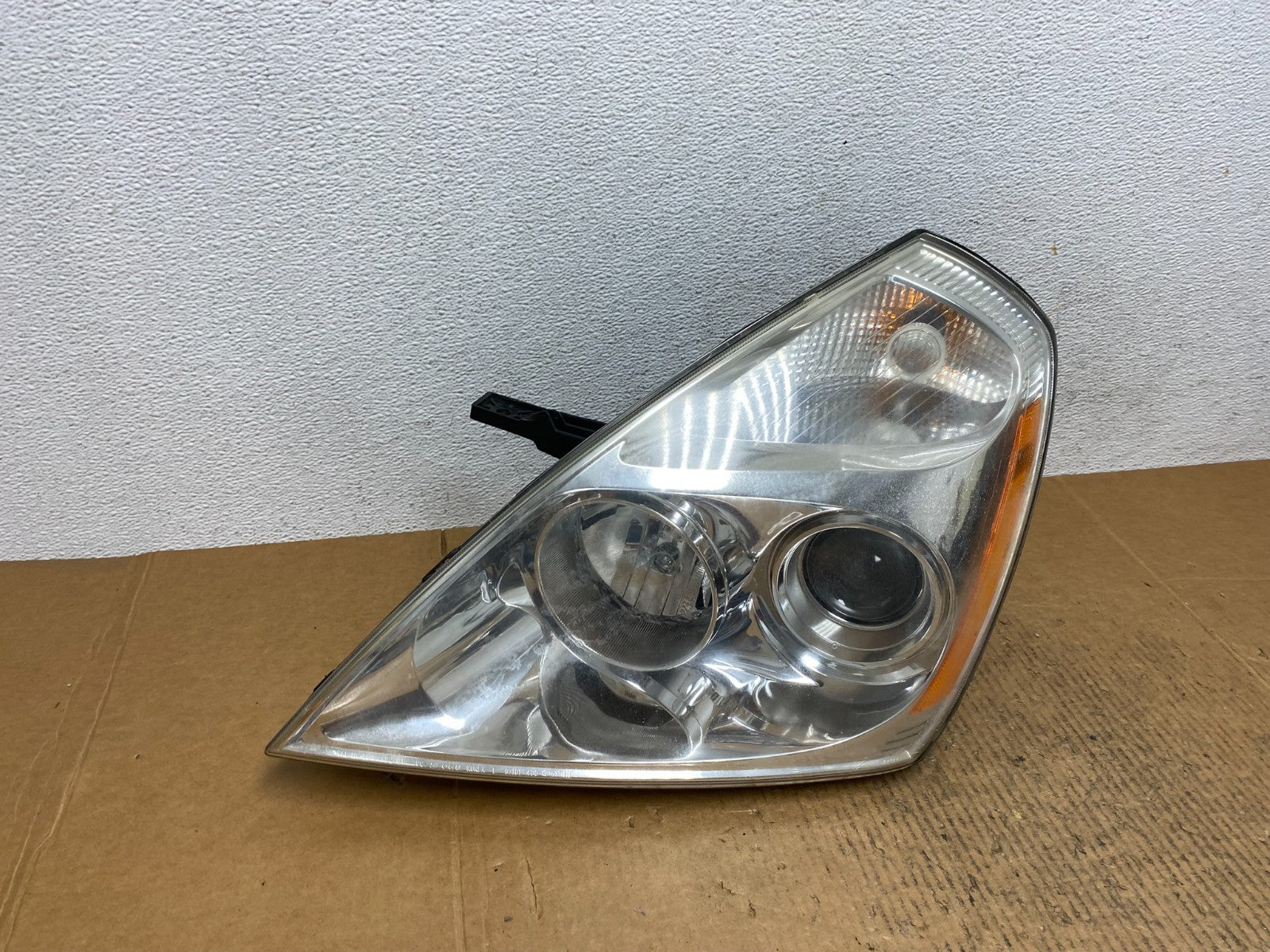 2008-2012 Kia Sedona Left Driver Lh Side Headlight Halogen AE1384 DW2