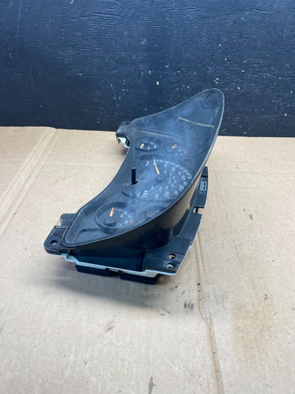 2004 to 2007 Chevrolet Express Speedometer Cluster Gauge O73122