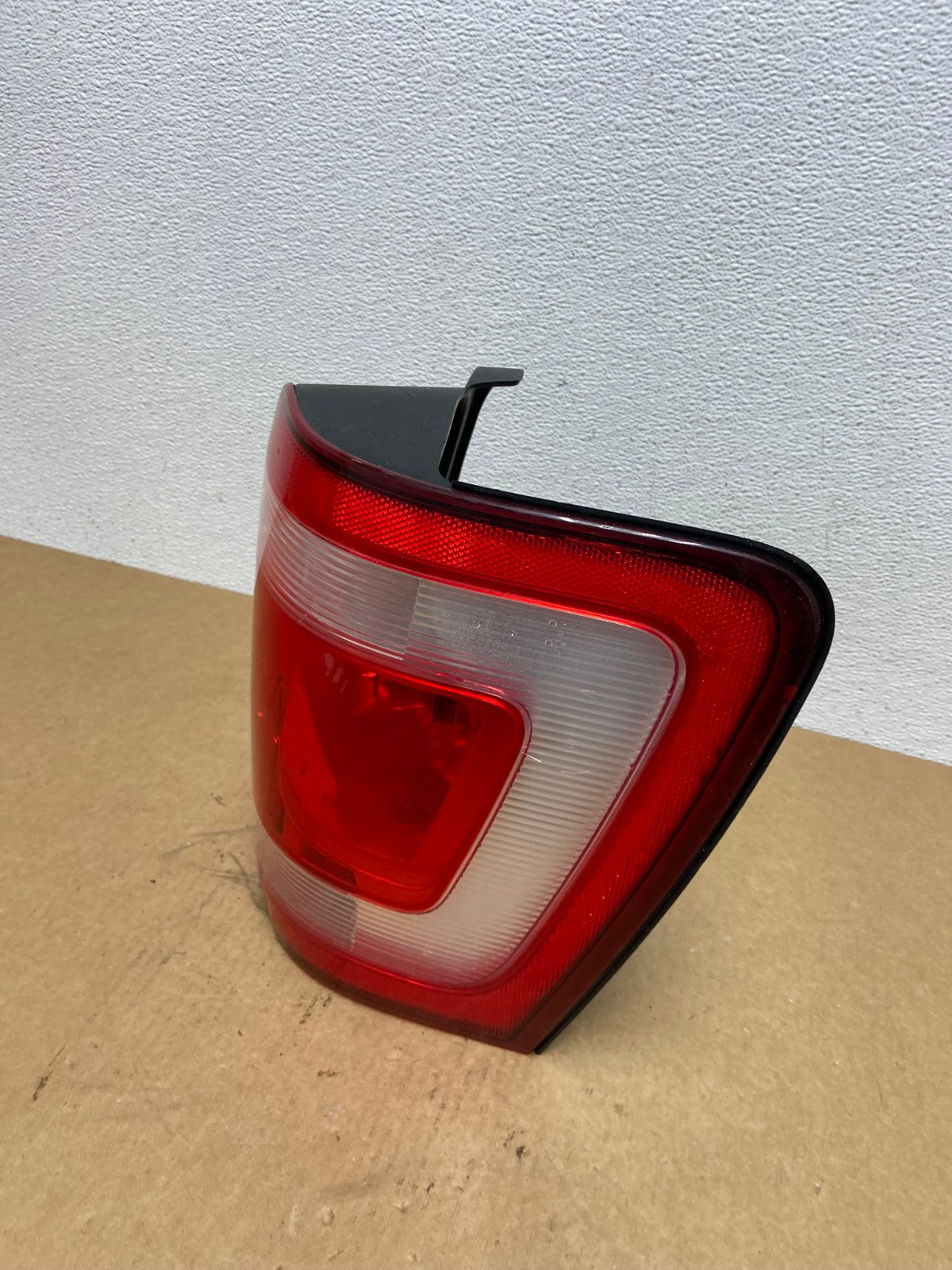 2008 to 2012 Ford Escape Right Passenger RH Side Tail Light AC1762 LK1