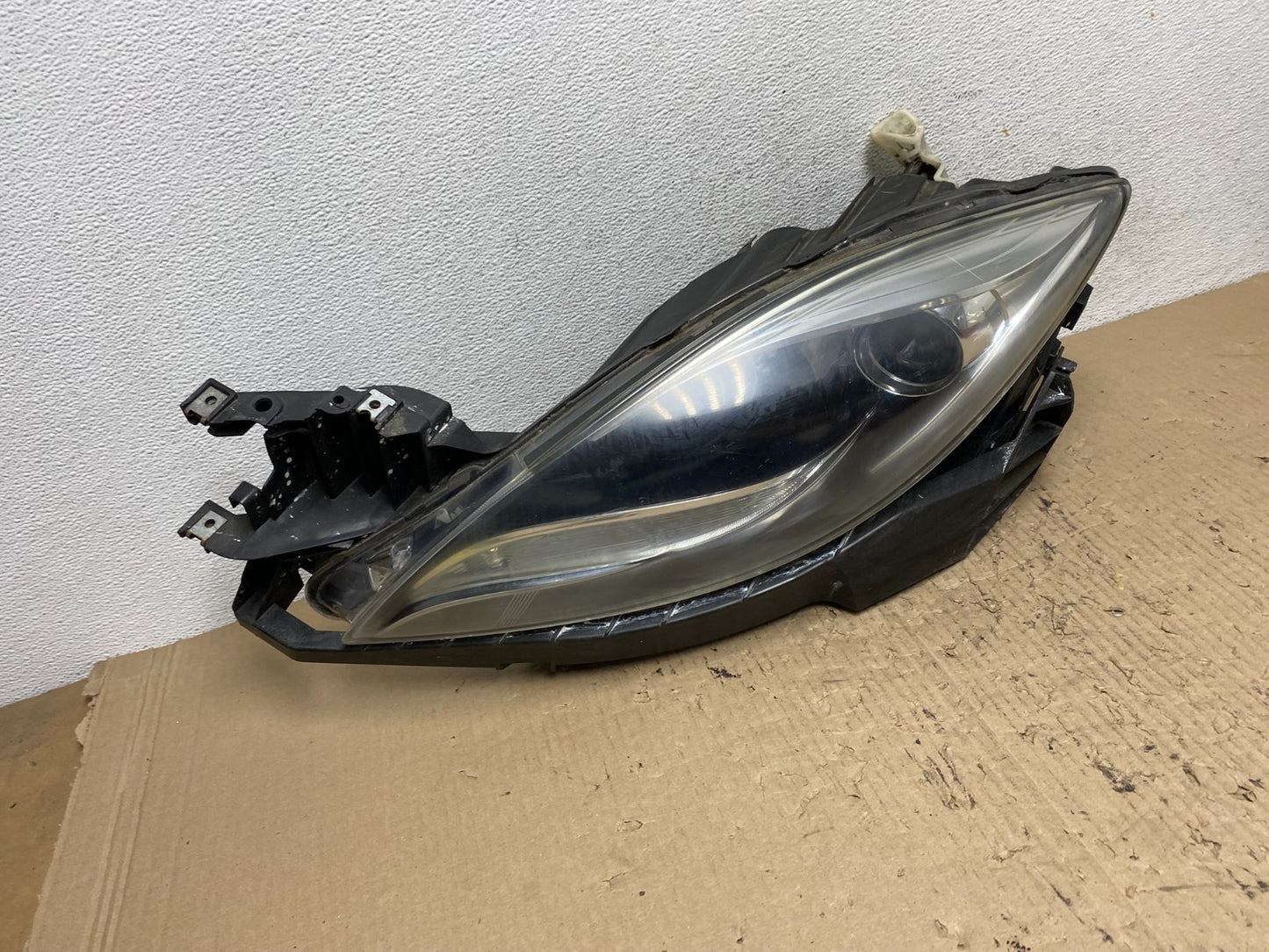 2011 - 2013 Mazda 6 Left Driver LH Side Halogen Headlight AF7007 DW2
