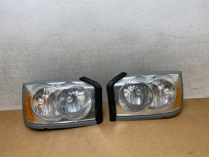 2005 to 2007 Dodge Dakota Left+Right Halogen Headlights X2744 DW0