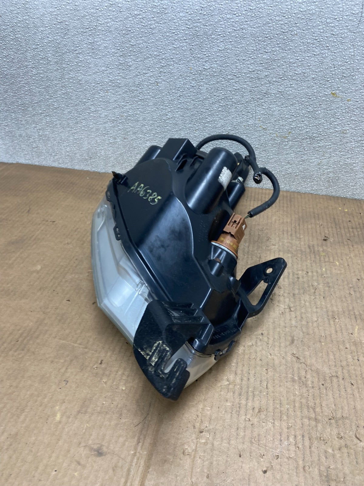 2008 2009 2010 2011 Ford Focus Left Driver Lh Headlight Halogen Oem AA63856