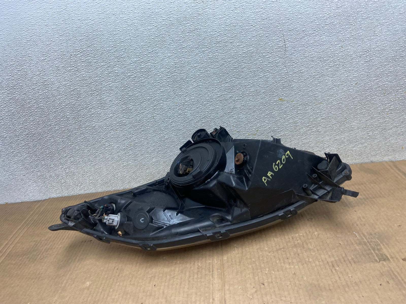 2006 - 2009 Toyota Prius Right Passenger Rh Side Headlight Halogen Oem AA6209 DW4