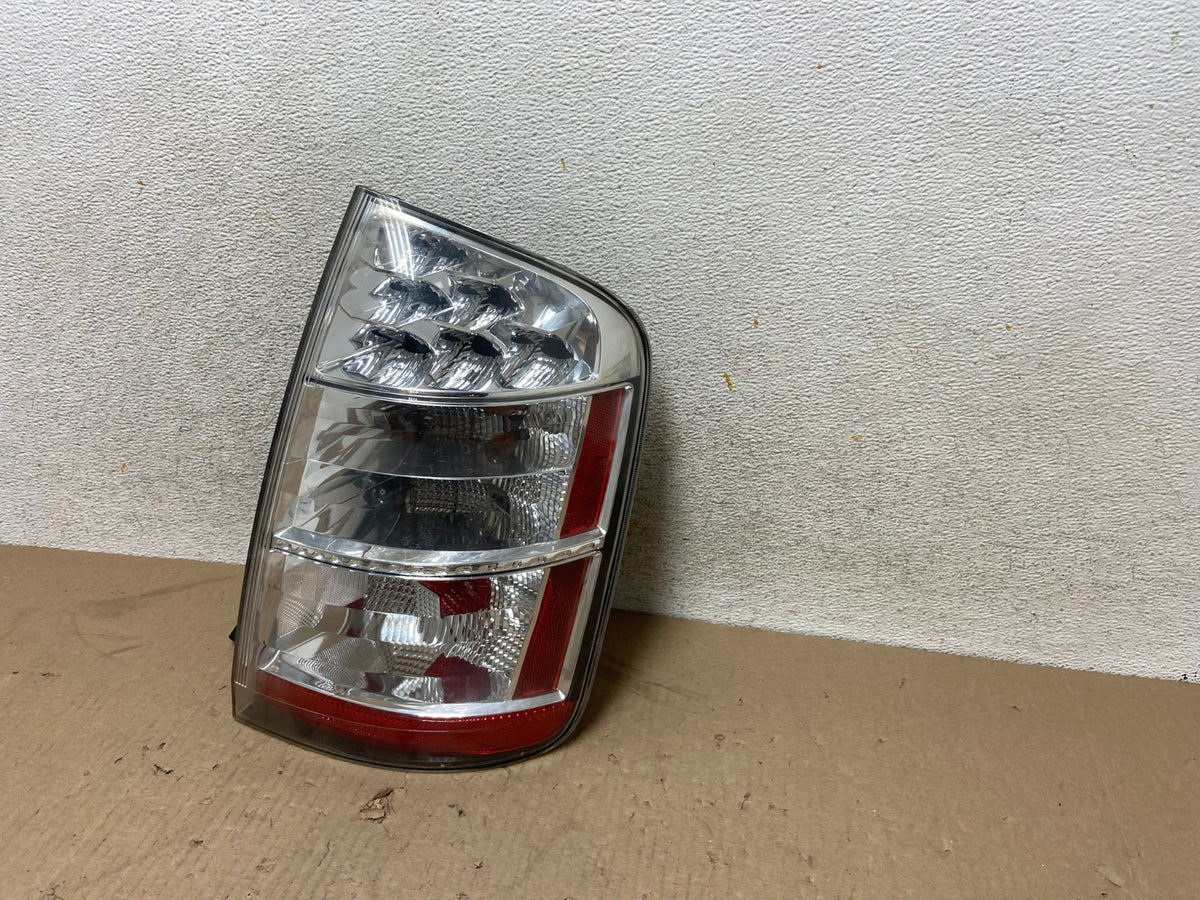 2006 to 2009 Toyota Prius Tail Light Right Passenger Side AH6928 LK2