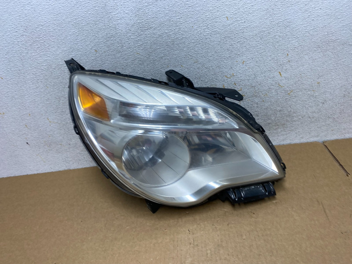 2010 - 2015 Chevrolet Equinox Halogen Headlight Right Passenger Side AI2626 DW0