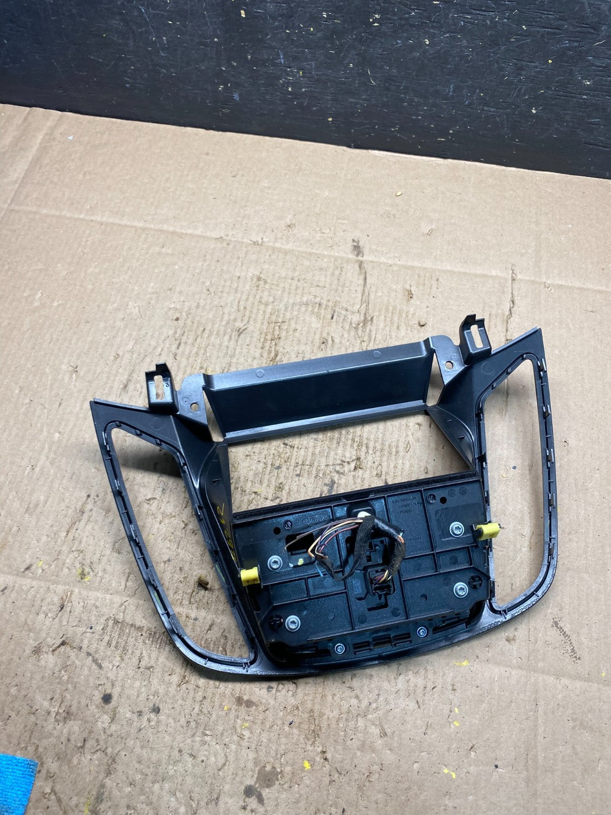 2013 2014 2015 2016 Ford Escape Dash Radio Control Panel Bezel r6262 DG4
