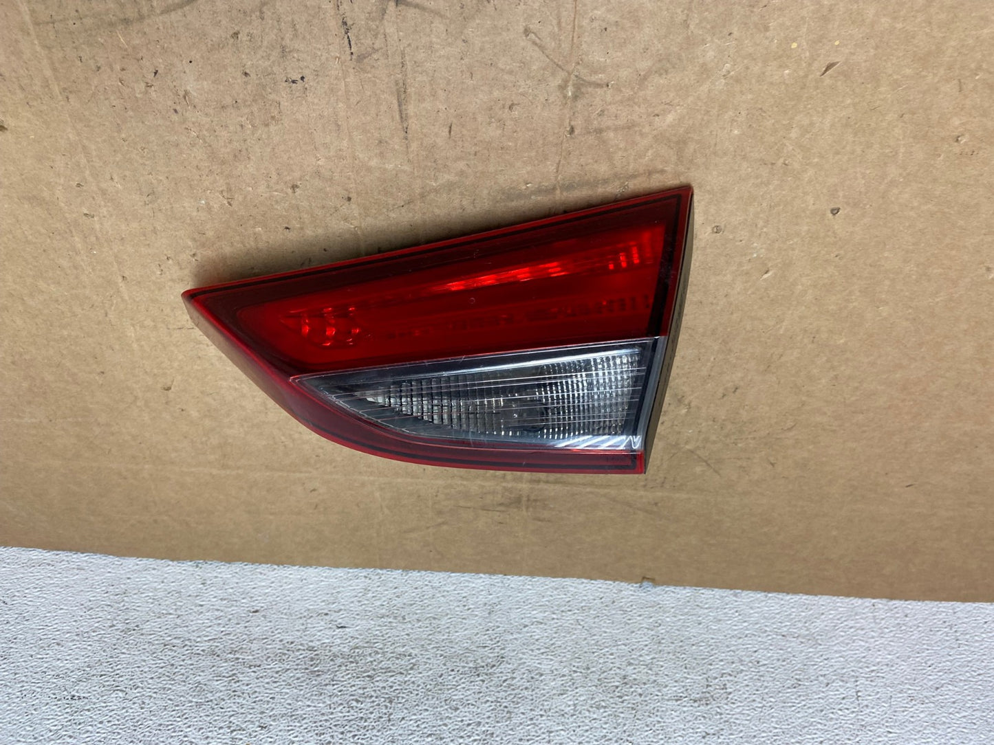 2014 2015 2016 Hyundai Elantra Sedan Right Passenger Inner Tail Light AD6283 LK0
