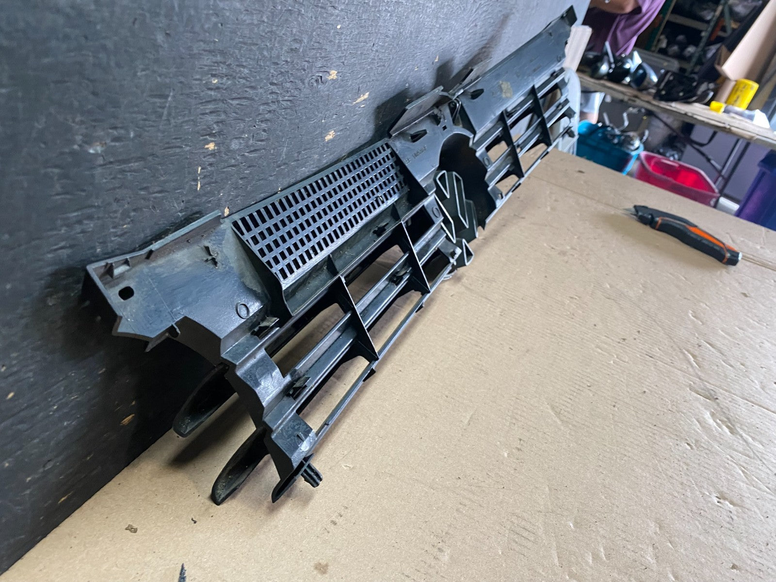2004 to 2009 Volkswagen Golf MK5 Front Bumper Grill Grille 1j0853651f P5921 DG10
