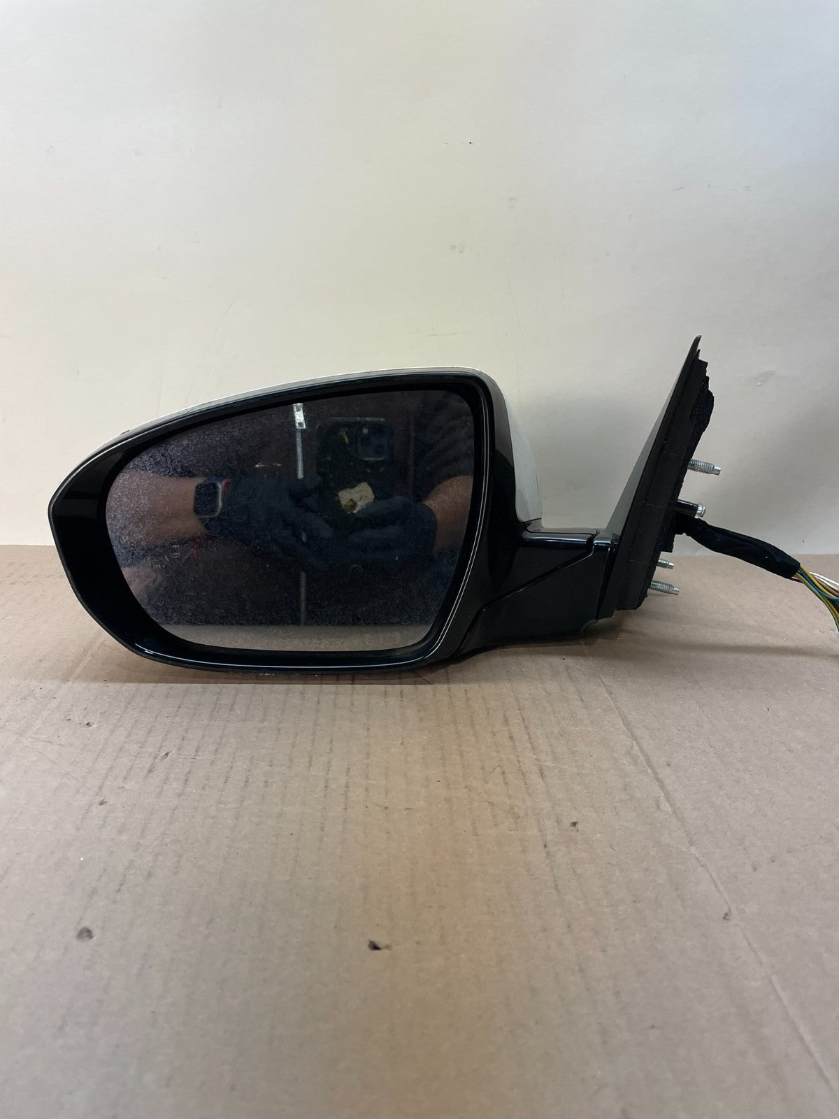 2014 to 2016 Kia Cadenza Left Driver LH Side View Door Mirror AJ0708 DG9