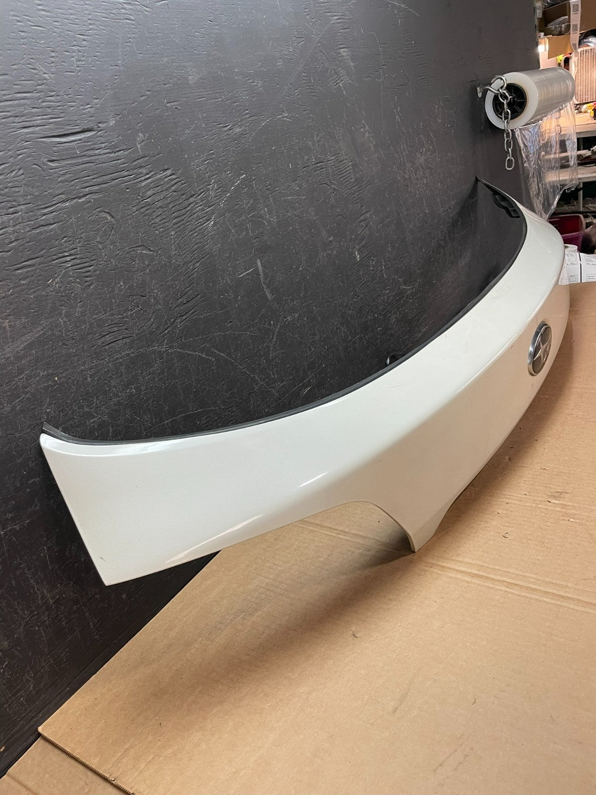 2015-2019 Subaru Outback Rear Liftgate Trunk Panel Trim Molding AE8456 DG2