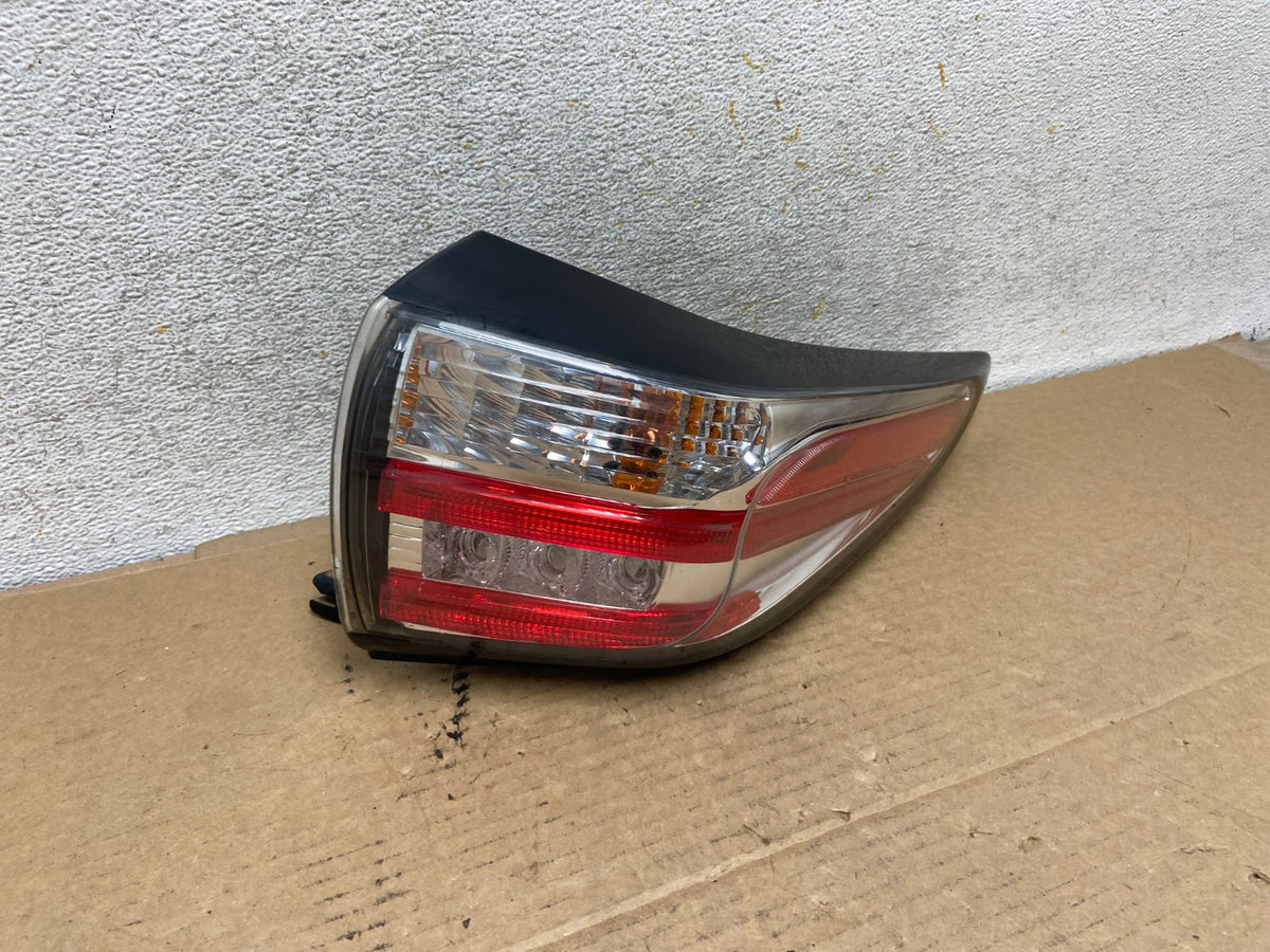 2015 to 2018 Nissan Murano Right Passenger RH Side Tail Light AH7848 LK1