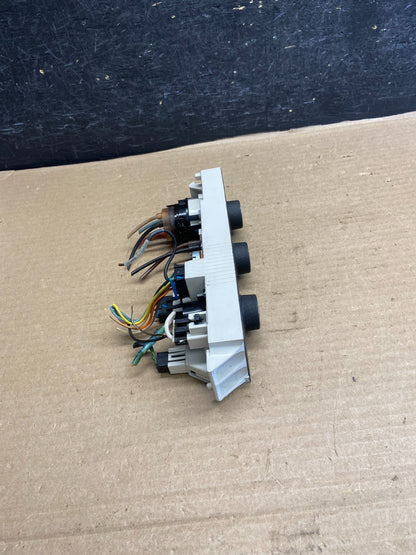 2008-2010 Chevrolet Express 1500 2500 3500 Climate Control Panel AH1464 DG1