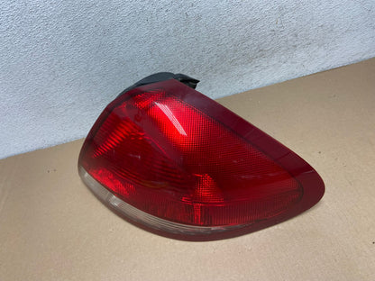 2004 2005 2006 2007 Ford Taurus Right Passenger Side Tail Light AF2998 LK1