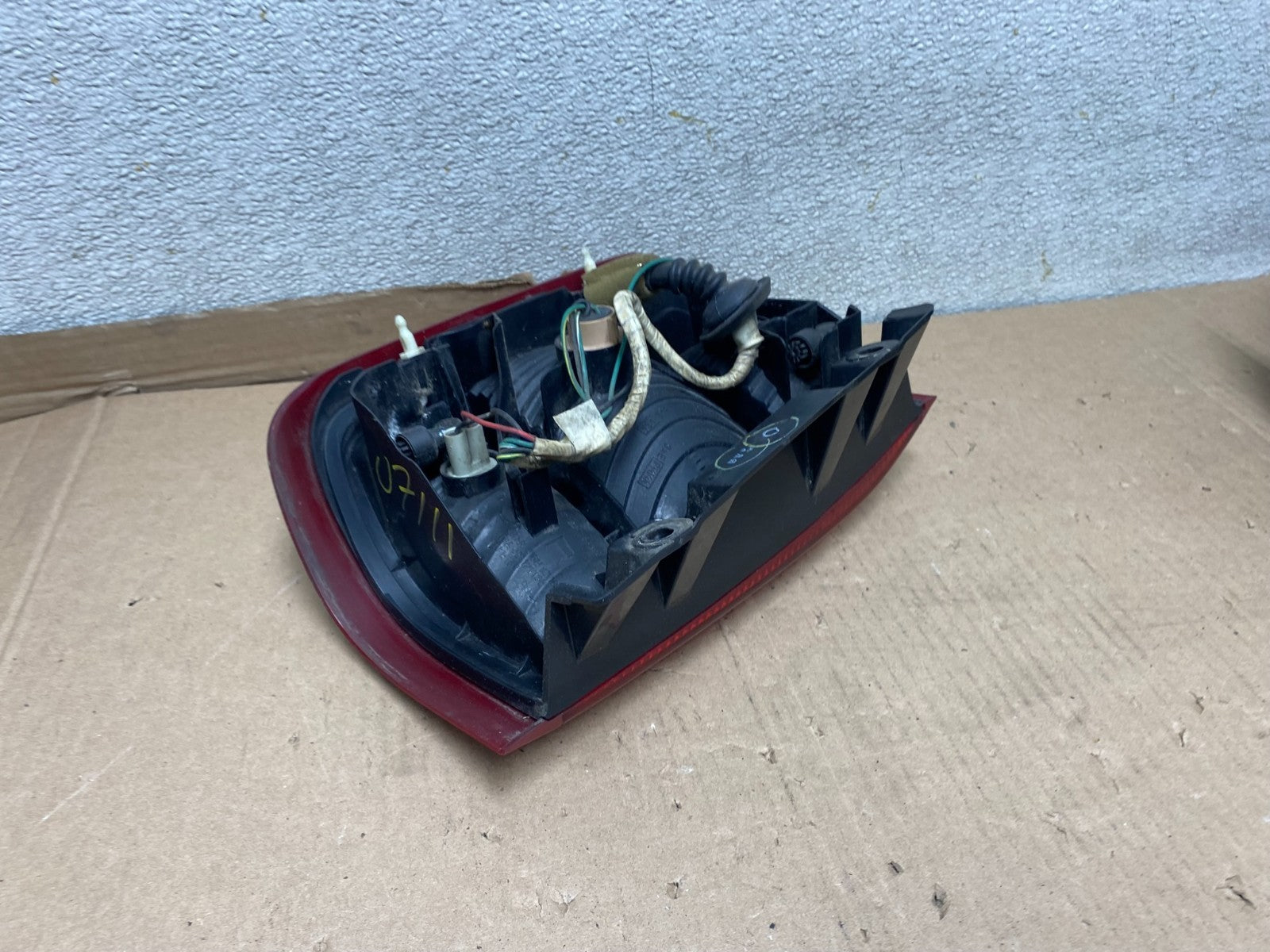 1999 to 2004 Nissan Pathfinder Right Passenger Rh Side Tail light Oem U7111 DW5