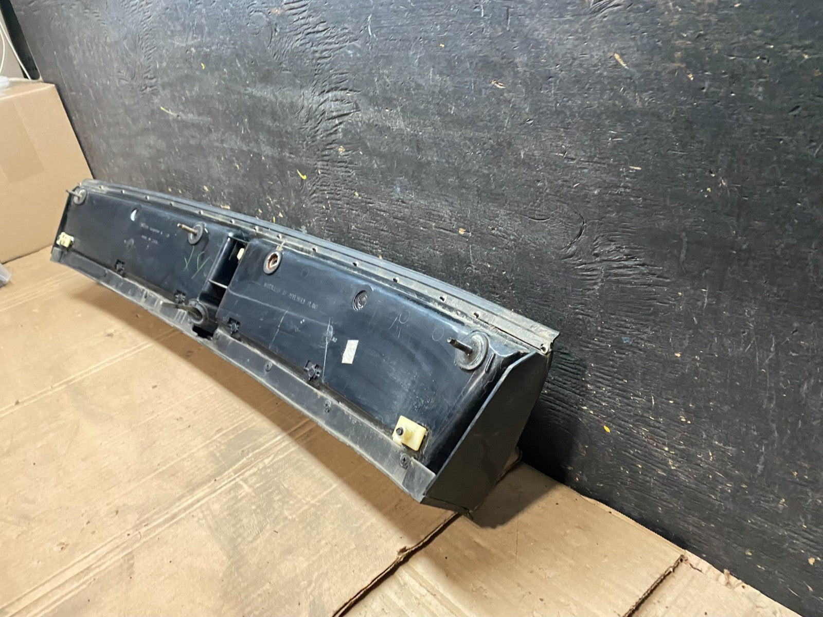 1995 to 1999 Oldsmobile Aurora Rear Trunk Center Panel W2080 DG7