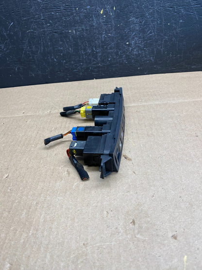 2006 - 2012 Kia Sedona Entourage Front Heated Seat Switch ESC OFF AC6250 DG1