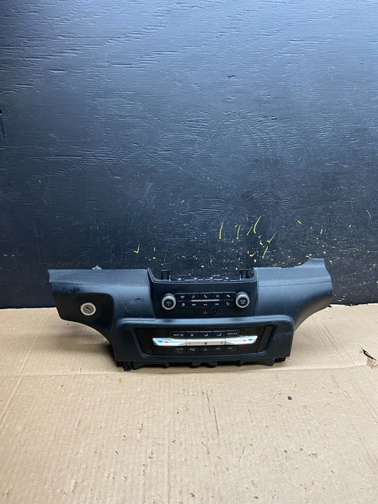 2020 to 2023 Ford Explorer Radio Climate Control Panel Trim y2373 DG0