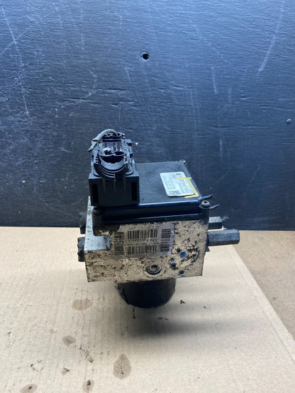 2011 - 2014 Ford E250 E350 Van ABS Anti Lock Brake Pump Module AH3206 DG4