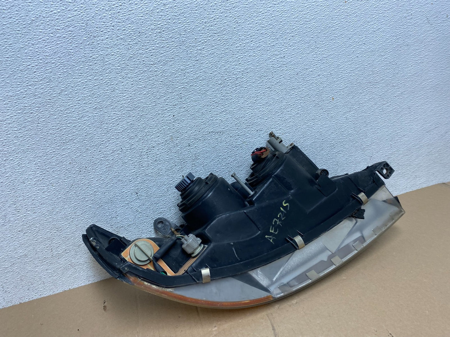 1992 to 1994 Lexus Es300 Left Driver LH Headlight Halogen AE7215 DW8