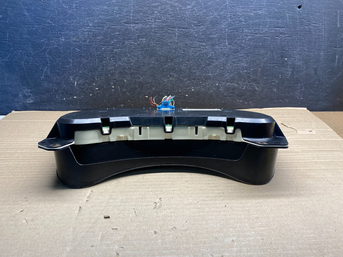 2003 to 2006 Chevrolet Silverado Speedometer Instrument Cluster AH9928 DW5