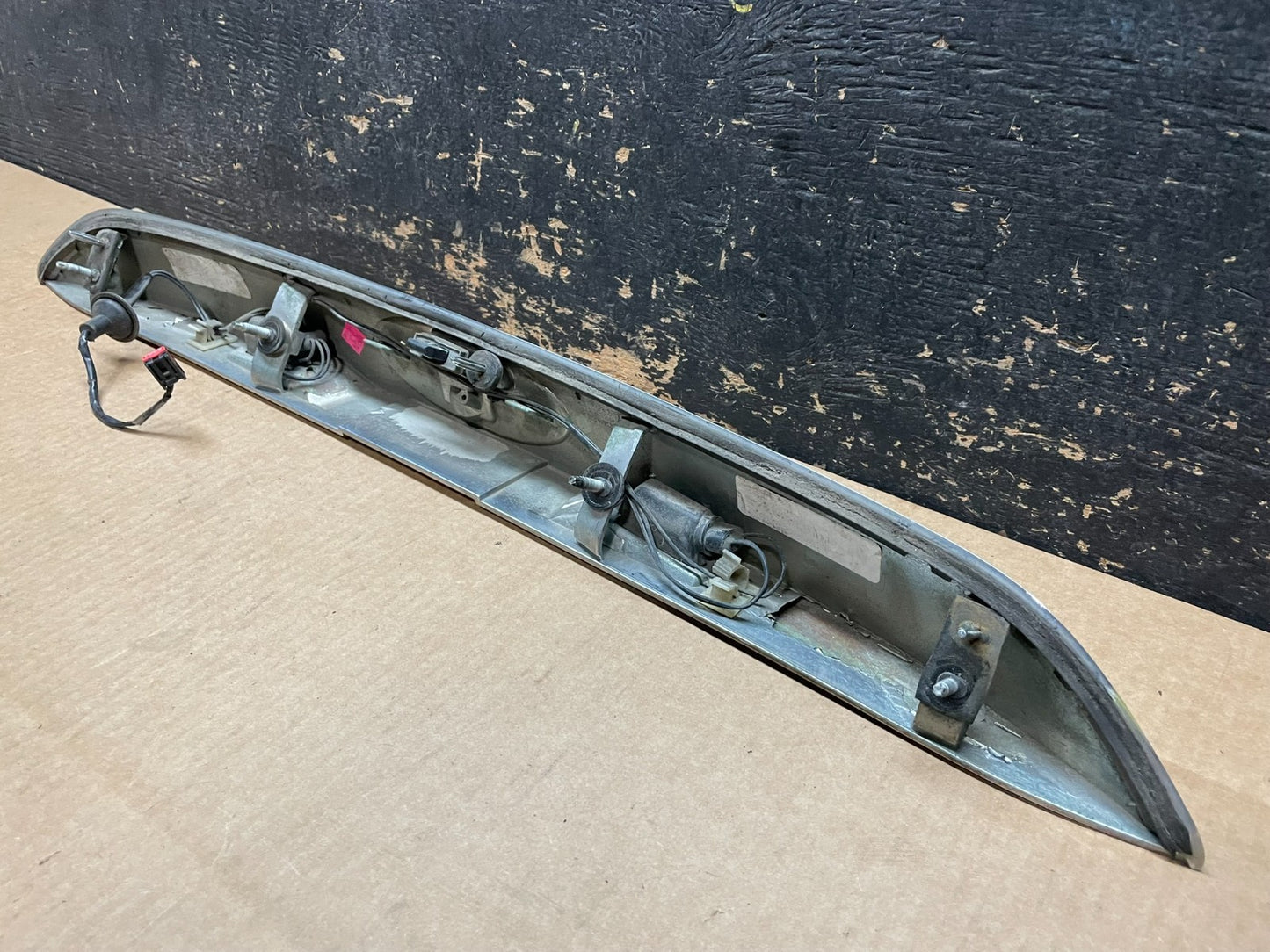2013 to 2016 Ford Escape Rear Trunk Molding Trim aa9027 DG8