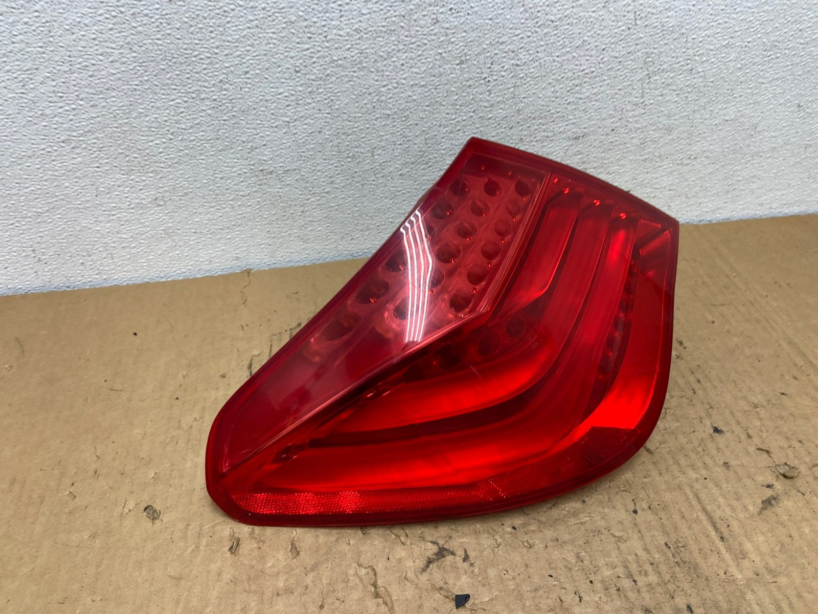2009 to 2012 Bmw 7-Series F01 F02 750i Left Driver LH Tail Light AC8183 LK2