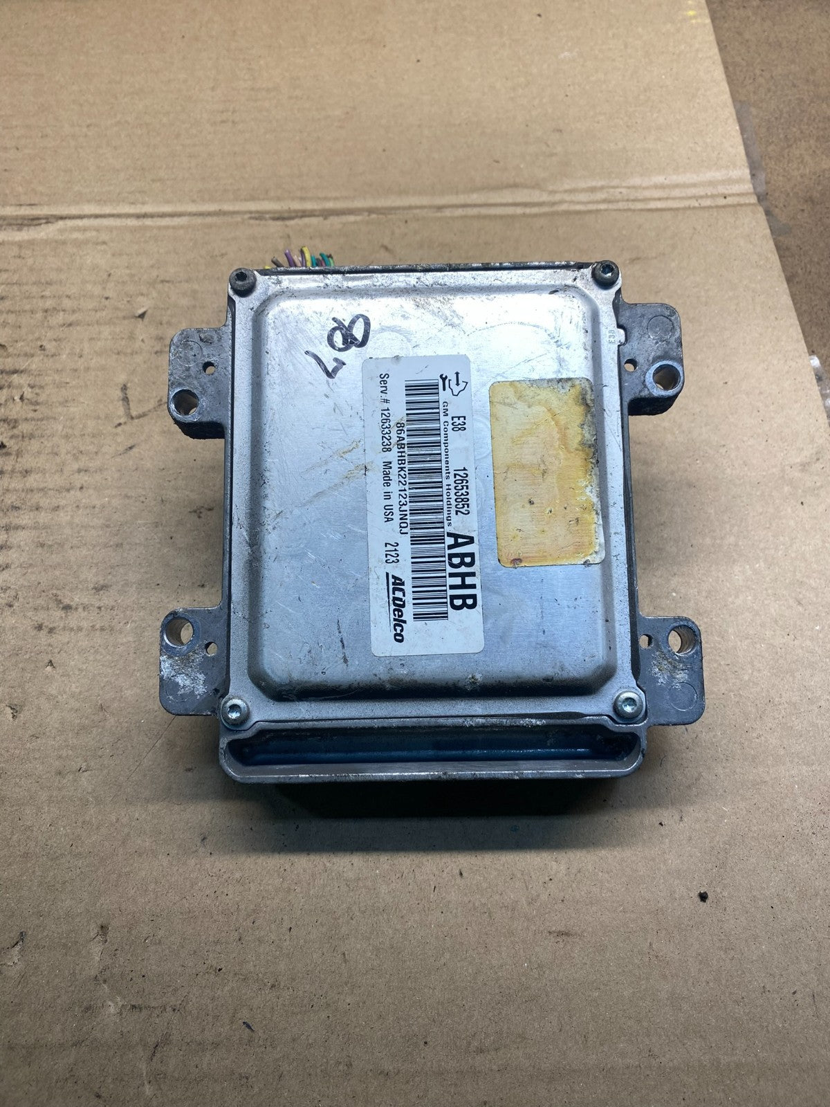 2010 to 2013 Chevrolet Silverado Yukon Engine Control Module ECM ECU ab7359 DG2