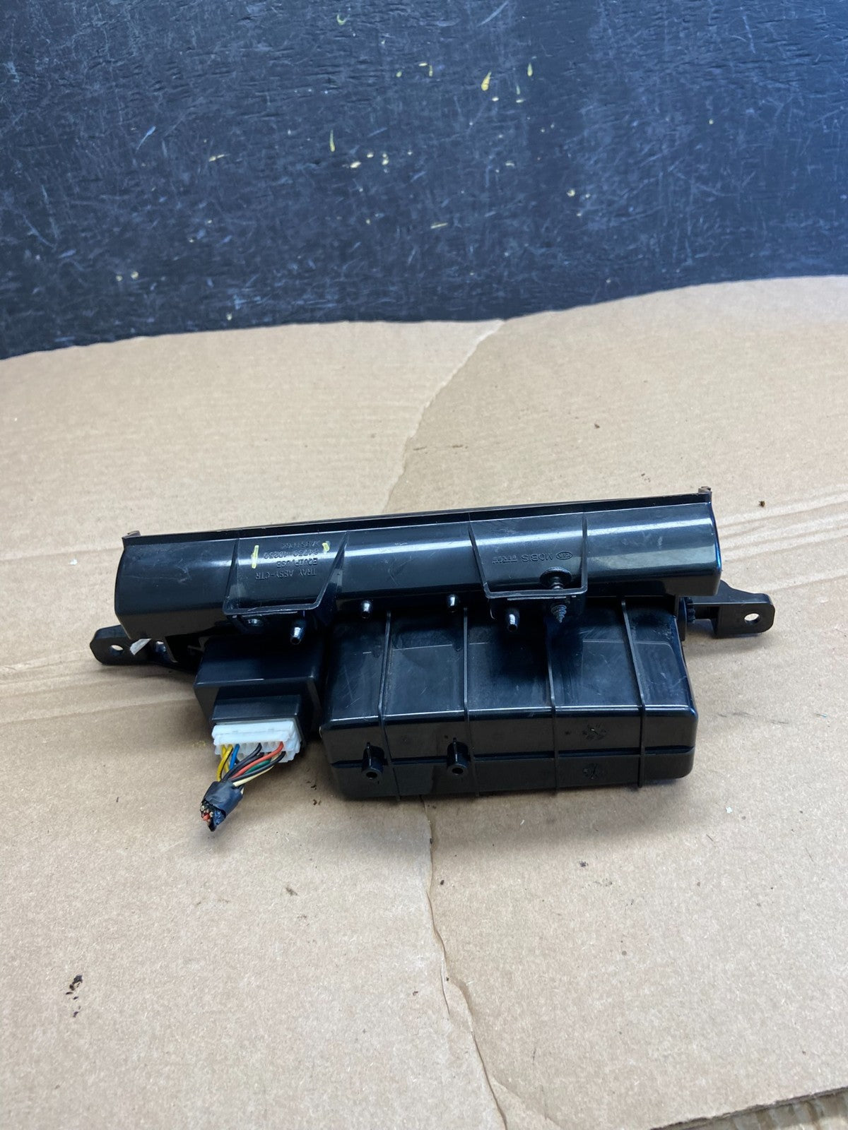 2006 - 2012 Kia Sedona Center Console Dash Storage Compartment Box af1800 DG4