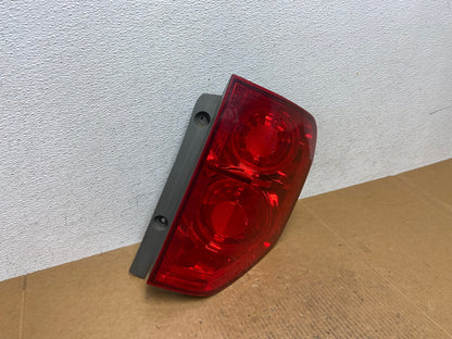 2003 2004 2005 Honda Pilot Right Passenger RH Side Tail Light AE0509 LK2