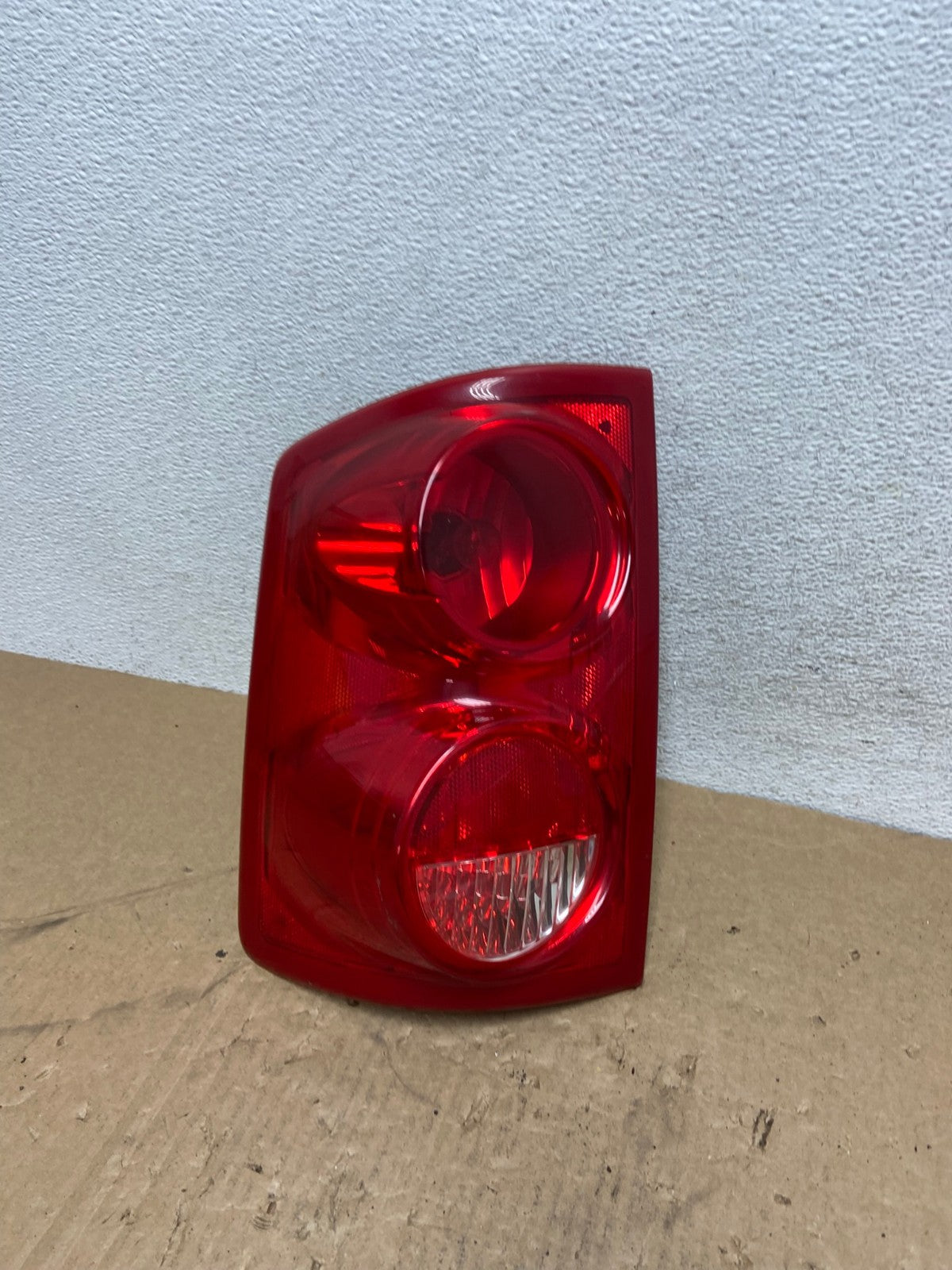 2005-2011 Dodge Dakota Lh Left Driver Side Tail Light AG1060 LK0