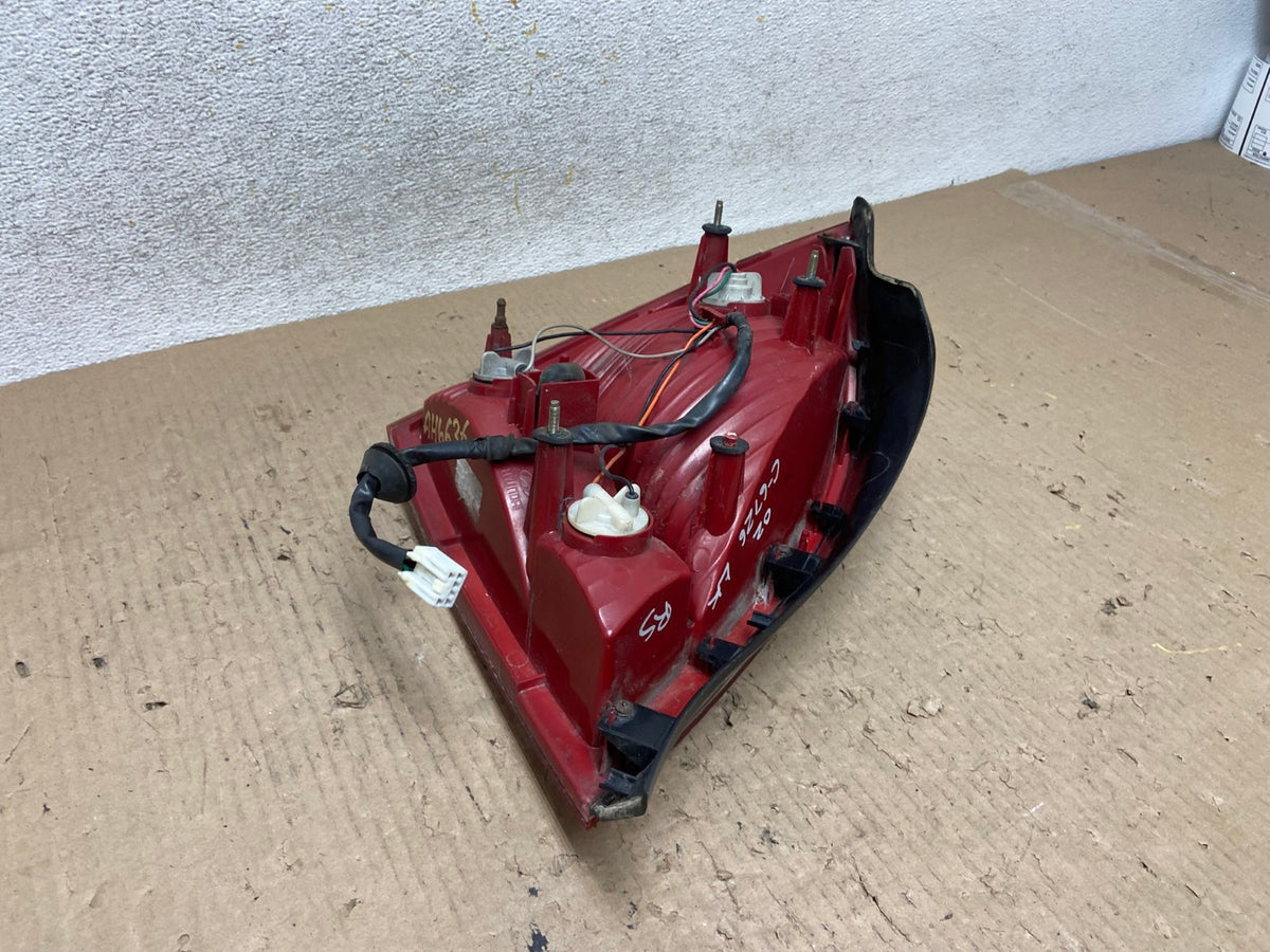 2001 2002 2003 Hyundai Elantra Right Passenger Rh Tail Side Light AH6636 LK4