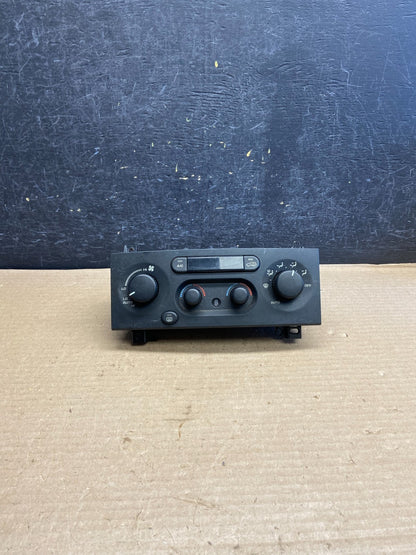 1999 to 2004 Jeep Grand Cherokee A/C Climate Control Bezel AH1567 DG0